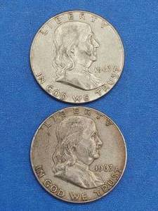 lot 86 image: 2 Franklin Half Dollars--90% Silver