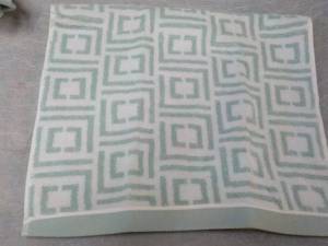 lot 7 image: Liz Claiborne Signature Plush Jacqu...