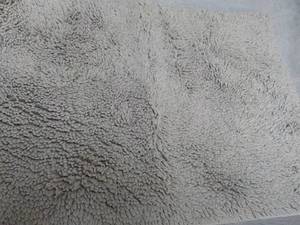 lot 76 image: Mohawk Home Bath Rug 17 x 24...