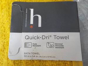 lot 100 image: Home Expressions Quick Dry Towel- n...