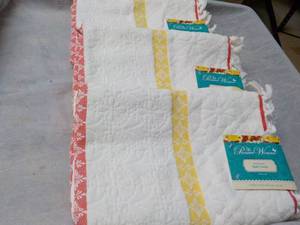 lot 151 image: Set of 3 The Pioneer Women Sculpted...