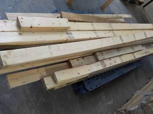 lot 201 image: Pallet of 2 x 4s...