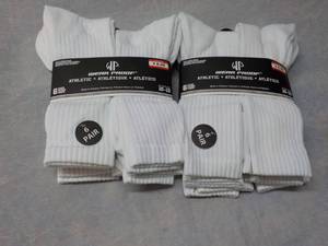 lot 221 image: 12 pair Wear Proof White Athletic S...