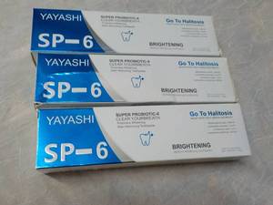 lot 254 image: 3 Yayashi Brightening Toothpaste...