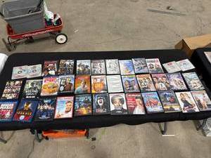 lot 0968 image: Bulk DVD & Blu-ray Movie Lot