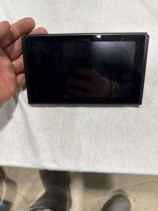 lot 0975 image: Nintendo Switch Console