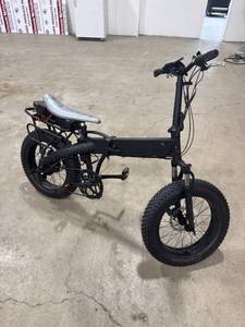 lot 1011 image: Foldable Fat Tire E-Bike