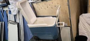 lot 10 image: Igloo Cooler (USED)