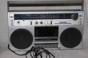 lot 99 image: Vizio D32F-F1 32-Inch Smart TV and Toshiba AMFM Stereo Cassette Player