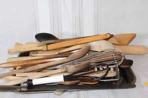 lot 124 image: Collection of Vintage Wooden Utensils and Rolling Pins Kitchen Lot