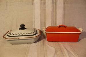 lot 127 image: Set of 2 Vintage Enamel Cast Iron Covered Dishes - Le Creuset and St Uze