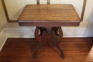 lot 134 image: Antique Victorian Carved Wood Parlor Table