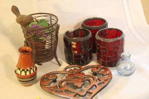 lot 175 image: Eclectic Home Decor Collection with Mosaic Candle Holders and Heart Trivet