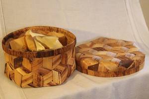 lot 177 image: Woven Wood Sewing Basket with Vintage Thread, Scissors, and Notions