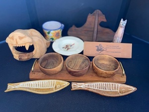 lot 196 image: Eclectic Vintage Decorative Lot - Wood Carvings, Pottery, Ceramic Fish Dishes, and More