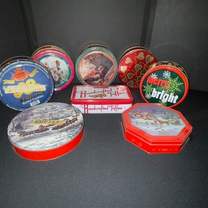 lot 314 image: Collection of 13 Decorative Holiday and Collectible Tin Containers
