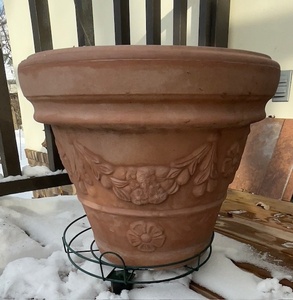 lot 360 image: Large Terracotta Outdoor Planter with Floral Relief Design