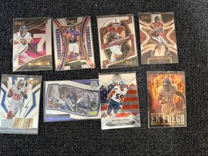 lot 11 image: 8 Nfl Football Cards