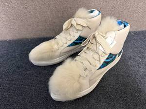 lot 64 image: Coach Suede Shoes - Size 7M