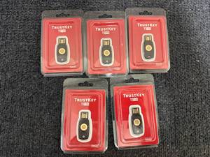 lot 93 image: 5 Trustkey T110