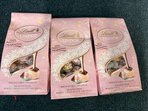 lot 241 image: 3 Bags Of Lindt Lindor Neopolitan Truffles