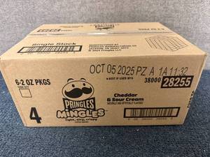 lot 158 image: Pringles Mingles