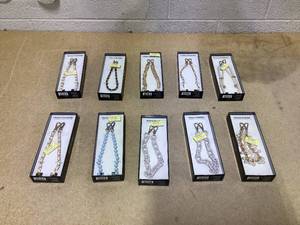 lot 449 image: LOT OF 10 Phone Crossbody & Wristlets Universally Fits Any Phone Case