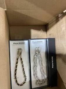 lot 376 image: LOT OF 10 Phone Crossbody & Wristlets Universally Fits Any Phone Case