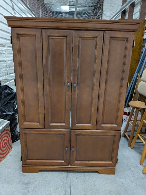 lot 34 image: Large Modern Media Console  Entertainment Armoire 59 Wide