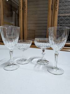 lot 54 image: Lot of 4 Cut Crystal Stemware Glasses Goblets & Coupes (Includes Cristallerie Zwiesel, Germany