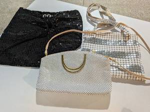 lot 102 image: Trio of Vintage Bags 2 Metal Mesh Purses & 1 Sequin Drawstring Backpack
