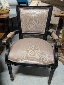 lot 205 image: Antique Neoclassical Style Wood Armchair - Fluted Legs