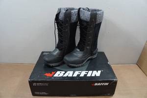 lot 3 image: Baffin Dana Womens Winter Boots - Size 7