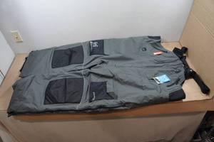 lot 17 image: Clam Ice Armor Ascent Bibs with Motion Float - 3XL