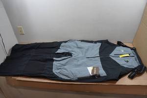 lot 21 image: Blackfish Stormskin Gale Bibs - 3XL