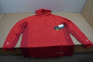 lot 37 image: Blackfish Angler UPFCooling Hooded Long Sleeve - Medium