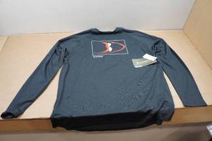 lot 63 image: Blackfish Swift UPFCooling Long Sleeve - Large