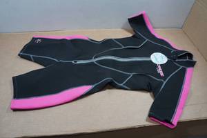 lot 76 image: Cressi Lido Womens 2mm Wetsuit - S2, Pink