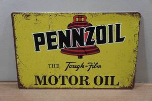lot 144 image: Novelty Metal Sign - Pennzoil