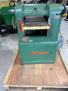 lot -24 image: Powermatic thickness planer