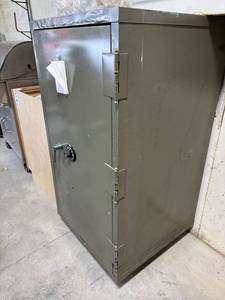 lot -22 image: victor brand security safe