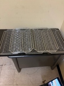 lot -32 image: set of 5 wired baking sheets