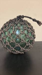 lot 479 image: Vintage Green Glass Fishing Float with Knotted Rope Net