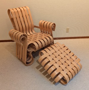 lot 1 image: LL - Frank Gehry for Knoll Power Play Chair and Ottoman