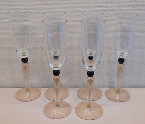 lot 87 image: LL - Set of 6 Champagne Flutes with Decorative Stems
