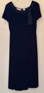 lot 58H image: LL - Maggy London Black Velvet Dress with Ribbon Detail Size 12