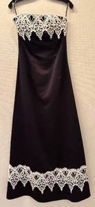 lot 74H image: LL - Jessica McClintock Black and White Strapless Dress Size 6 with Lace Trim