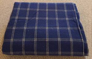lot 165H image: LL - L.L. Bean 100% Virgin Wool Blanket 107 x 92.5 Inches Navy Plaid