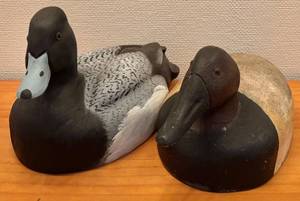 lot 175H image: LL - Pair of Hand-Painted Wooden Duck Decoys