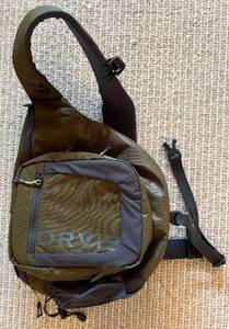 lot 209H image: LL - Orvis Guide Sling Travel Bag